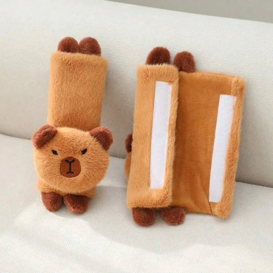 Travesseiro de Pescoço Capivara Plushie